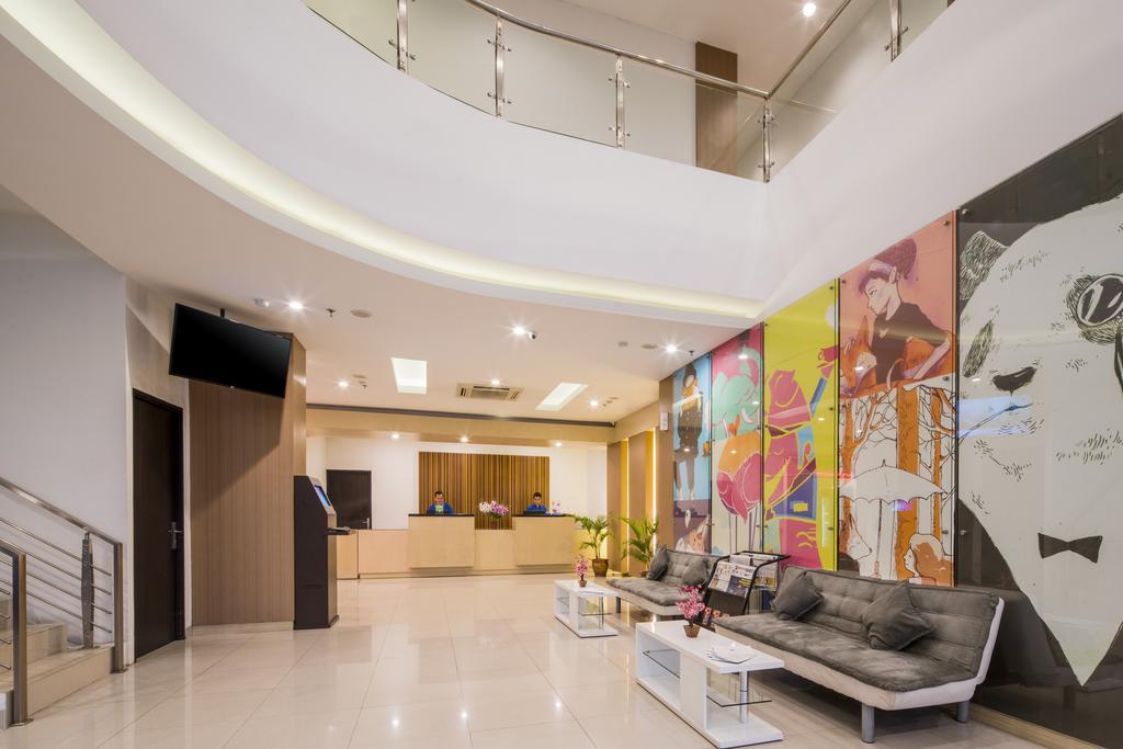 Hotel 88 Grogol Jakarta By Wh Экстерьер фото